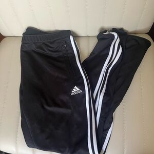 Adidas jogger/sweatpant- size large-perfect for soccer